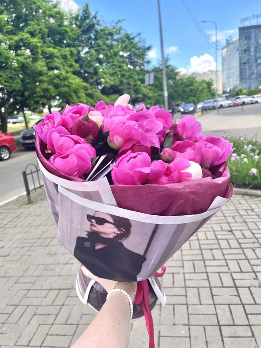 Півонії, піон, піони київ, доставка пионов, букет півоній