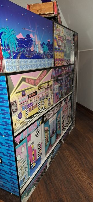 Drewniany domek LOL - Gratis - Lalki Samochód!