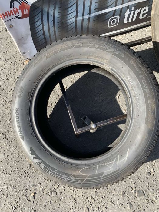 Шини 215/65 R17 Hankook зима 8мм