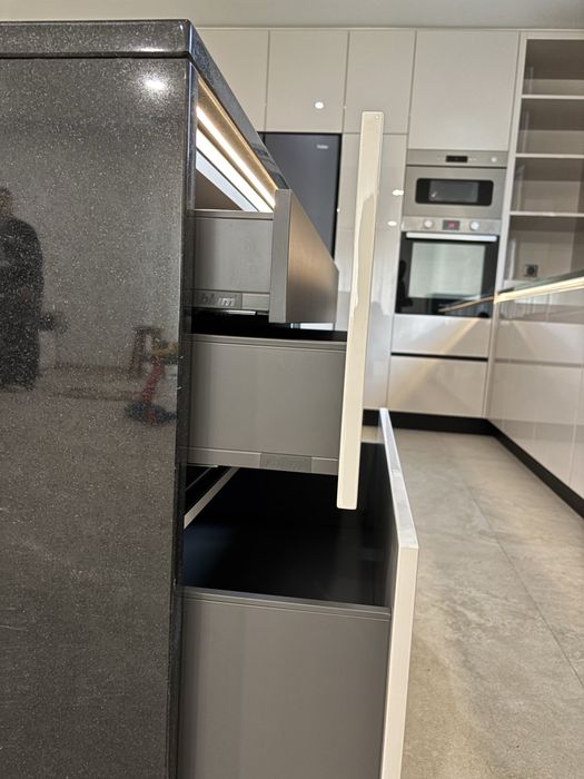 Armario e cozinhas
