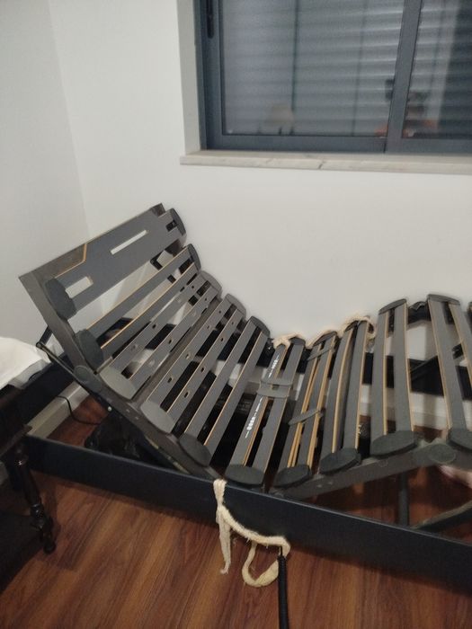 Cama articulada com colchão