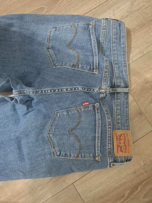Spodnie jeans . Stan dobry