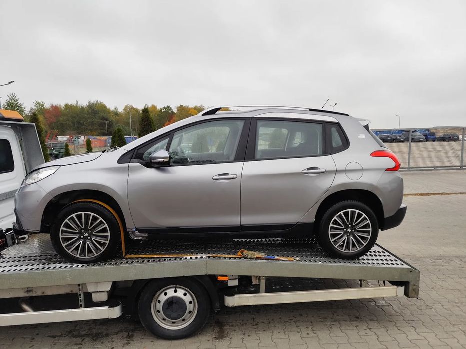Peugeot 2008 2013 rok 100 TYS przeb tablet czujniki park wymieniony rozrzad
