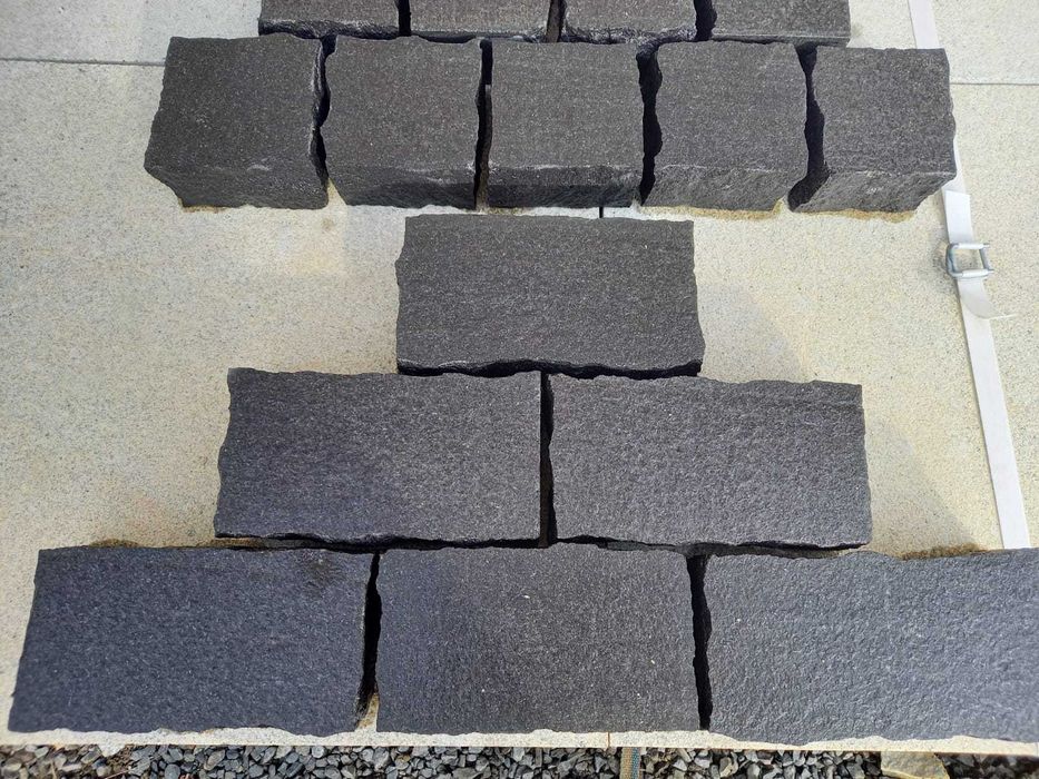 Kostka granitowa cięto - łupana Szwed 10/10/6-7 czarna