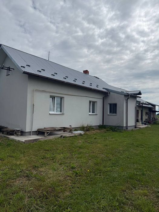 Продається будинок с. Ролів