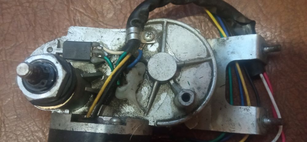 Продам моторедуктор на заз 1102