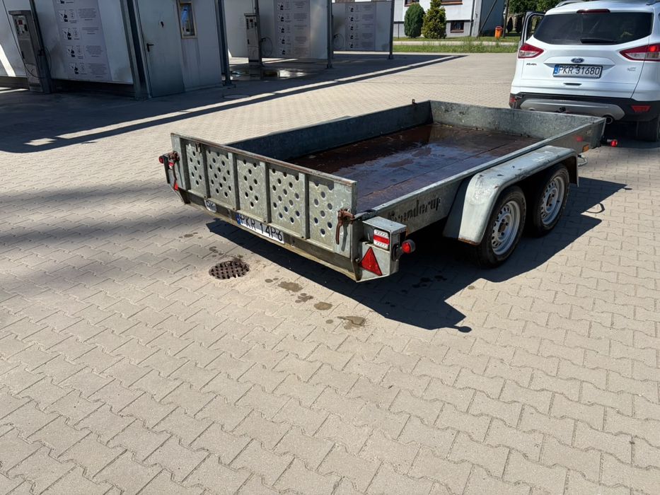 Przyczepka samochodowa / Laweta pod koparke / Uchylna