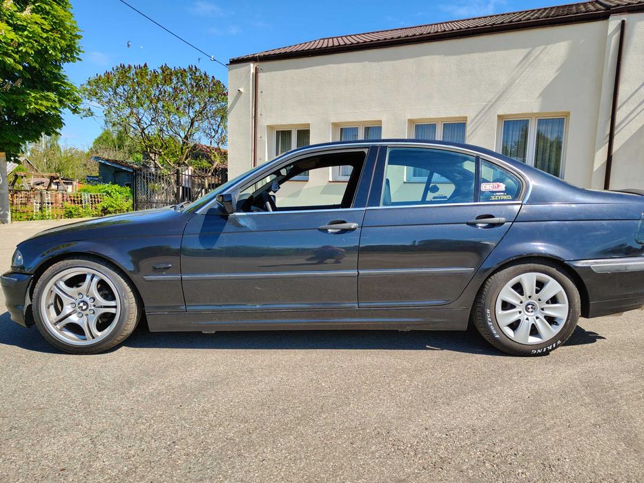 BMW 46 323I Sedan Drift Daily LPG