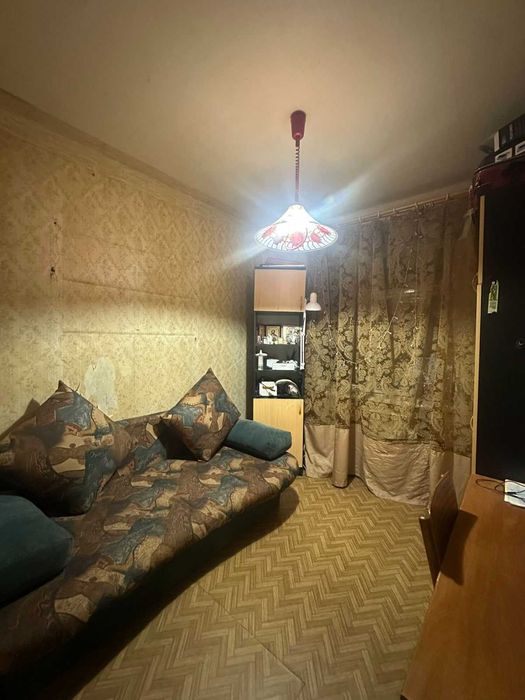 Продається 3-кім квартира по вул.Алмазній (мкр Карачуни) Є відновлення