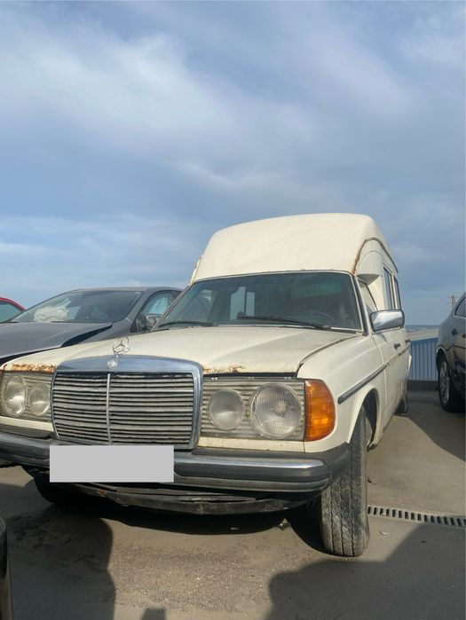 Ambulancia Mercedes w123