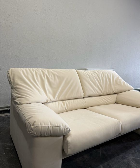Продається новий диван!