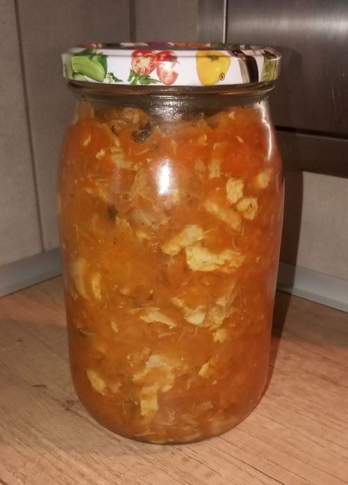 Domowy bigos z golonką boczkiem wiejską kiełbasą podgrzybkami 900 ml