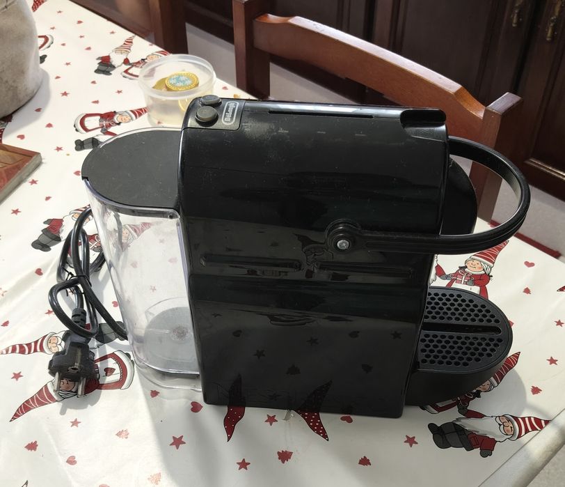Máquina Nespresso como nova