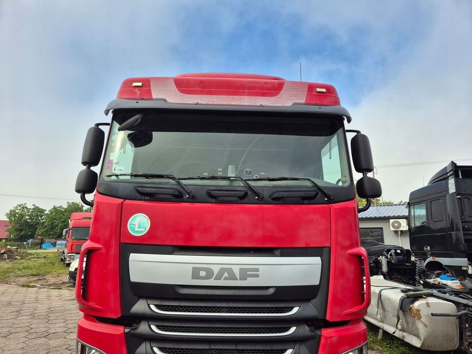 kabina czerwona goła szkielet bez drzwi daf xf 106 euro 6