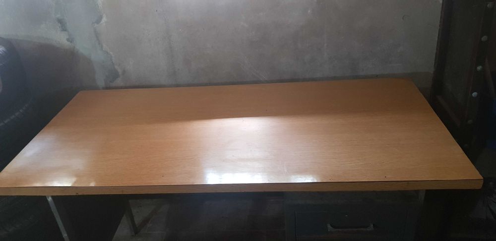 Secretária de escritório com 3 gavetas