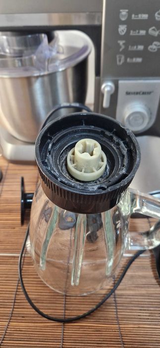 Batedeira planetária de 1300w