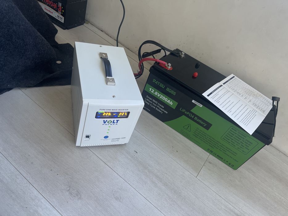 ДБЖ Volt Polska +акб 12.8V200Ah datou boss