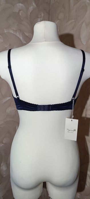 Мереживний бюстгальтер