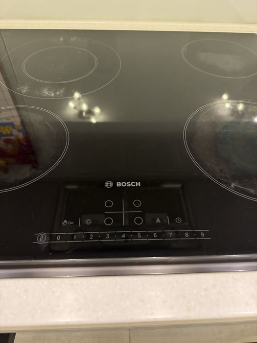 Bosch PKF651F17E варильна поверхня
