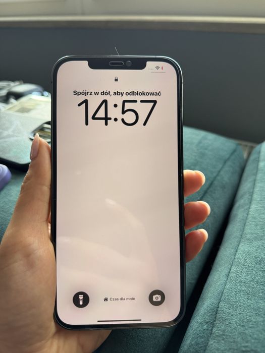 iPhone 12 Pro Max + Apple Airpods 2