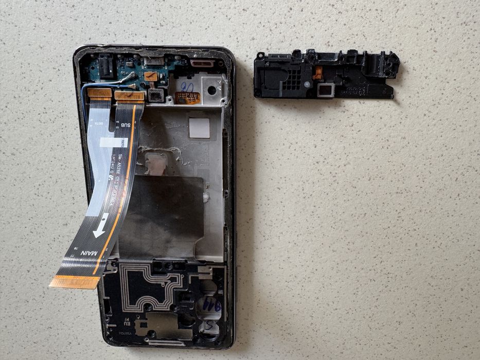 Samsung galaxy A52 G5 uszkodzony na części