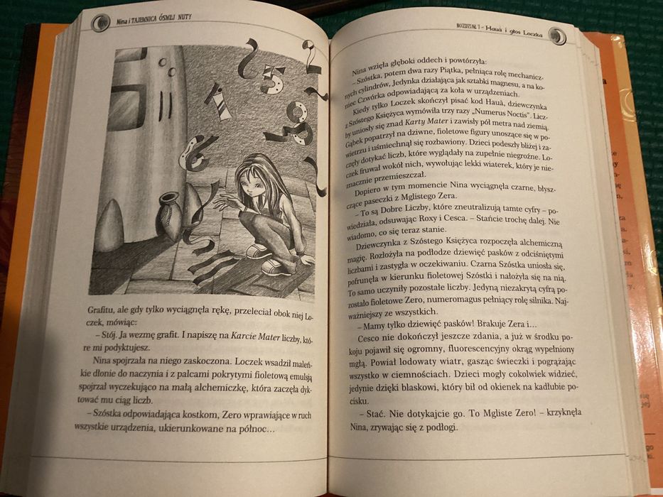 Moony Witcher ,,Dziewczynka z szóstego księżyca”