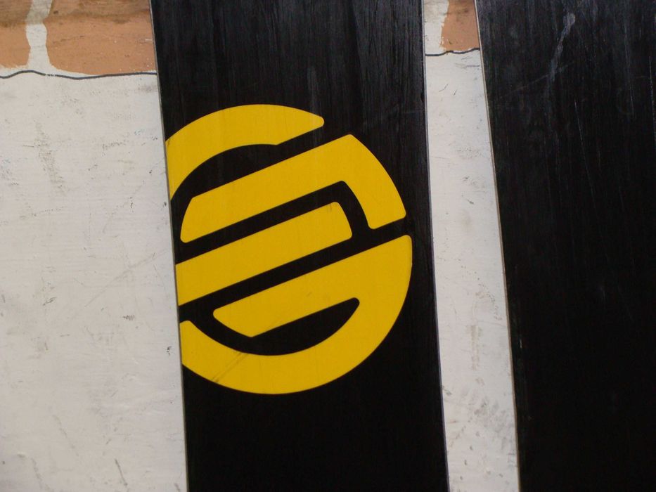 Ремонт сервіс лиж сноубордів коплексне обслуговування Київ Оболонь