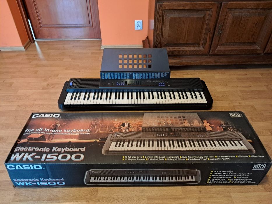 Keyboard Casio WK 1500 midi