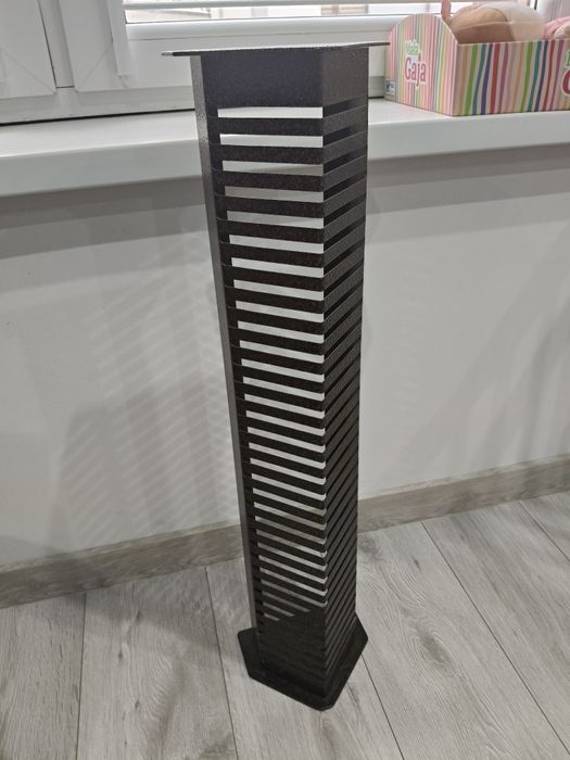 Duży stojak na płyty CD