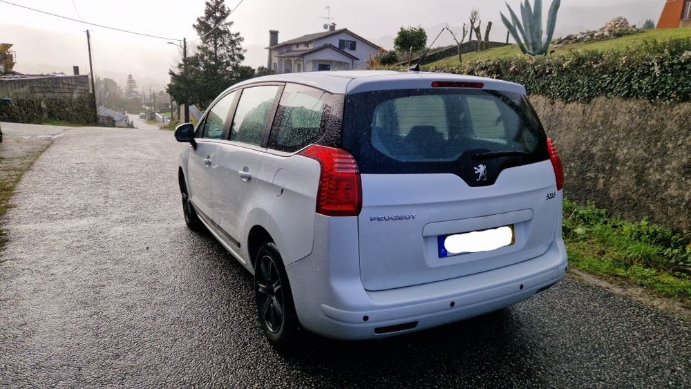 Peugeot 5008 1.6 HDI