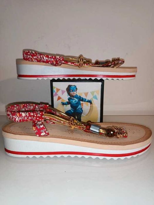 Sandálias Confortáveis de sola flexível, n.º 39 - NOVAS