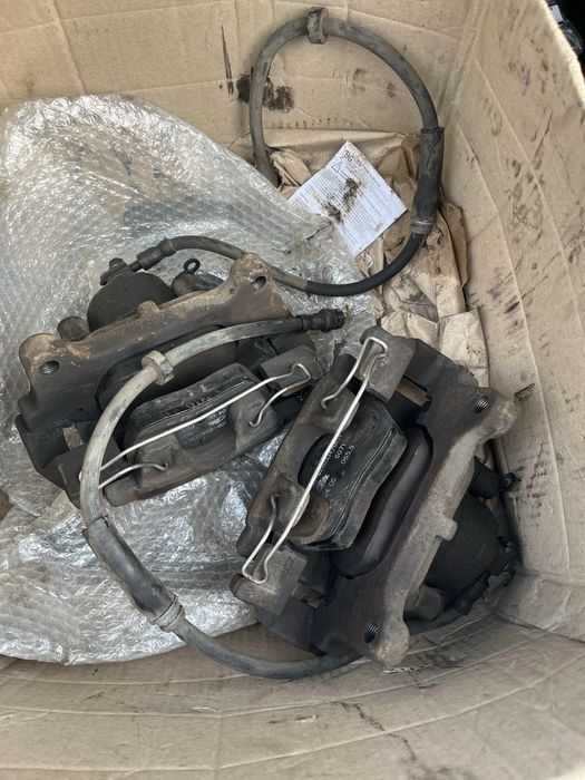 Супорта оригінал Passat Usa 2012