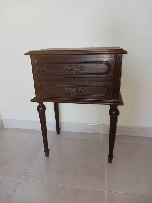 Mesa de cabeceira
