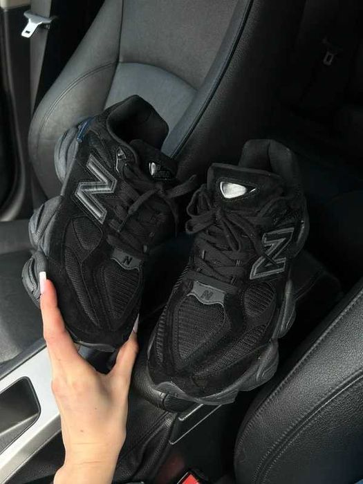 New Balance 9060 Triple Black Rozmiar 43
