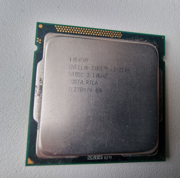 Intel Core i3 2100 + HD graphics