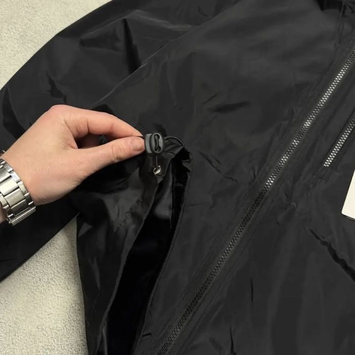 вітровка від C.P. Company.