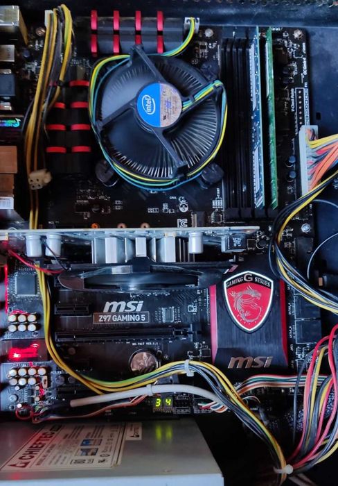 Компьютер Z97 Gaming 5+ i5 4590+10Гб озу. Игровой корпус