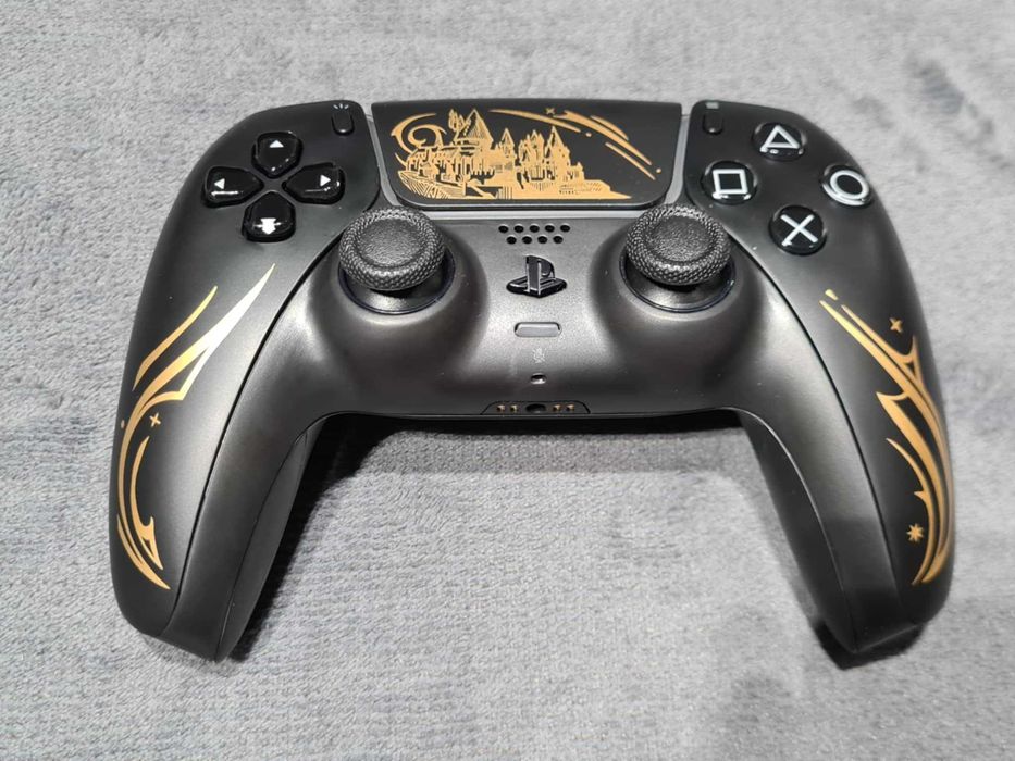Pad PlayStation 5 Monster Hunter, Hogwarts Legacy, God of War Ragnarok