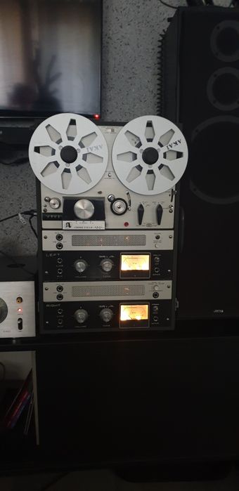 Magnetofon szpulowy Akai M8 Lampa