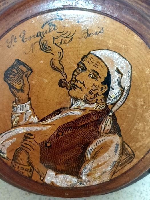 Antiga caixa de tabaco de cachimbo  francesa em madeira