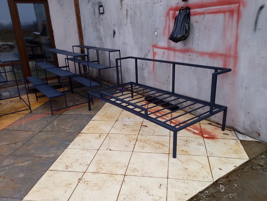 Диван Loft.Кровать из металла. LOFT.Кровать парящая из металла.