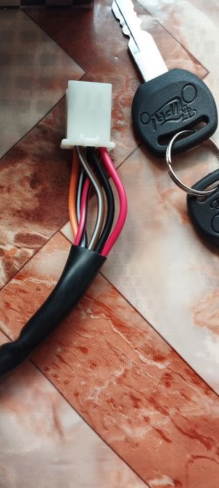 Замок зажиганія для мотоцикла 250 сс