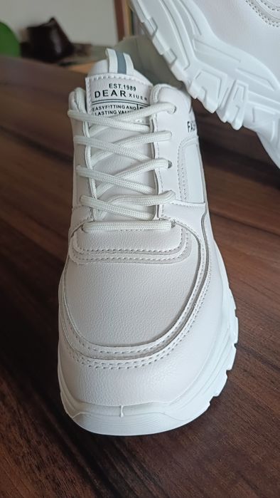 Sprzedam buty damskie