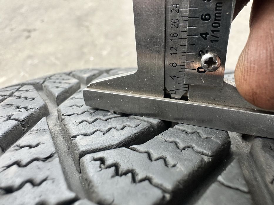 Шини 215 60 17 96H Esa+ Tecar SuperGrip Pro пара