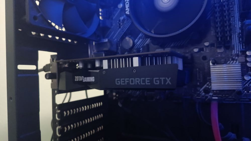 GTX 1650 4GB (!!AVARIADA!!)