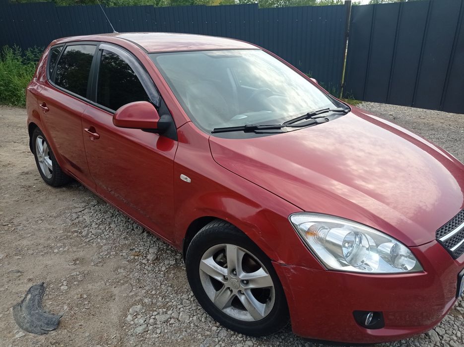 Kia Cee'd 2.0 бензин автомат Обмен