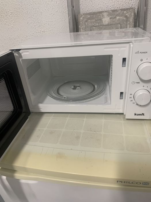 Vende se frigorifico e microondas