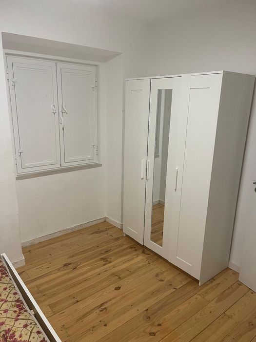 Quarto disponível para arrendar na vila franca de xira