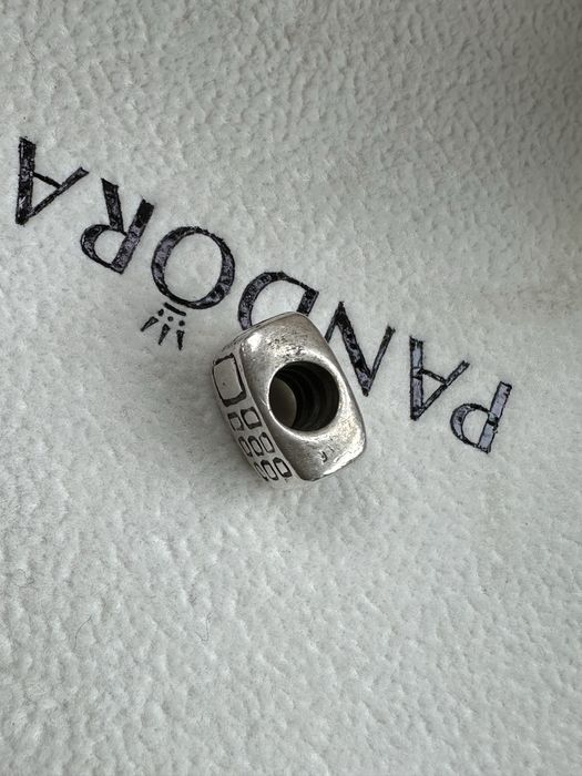 Pandora charms telefon