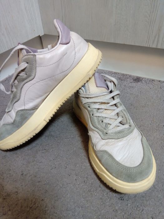 Кросовки Adidas 36 р кожа